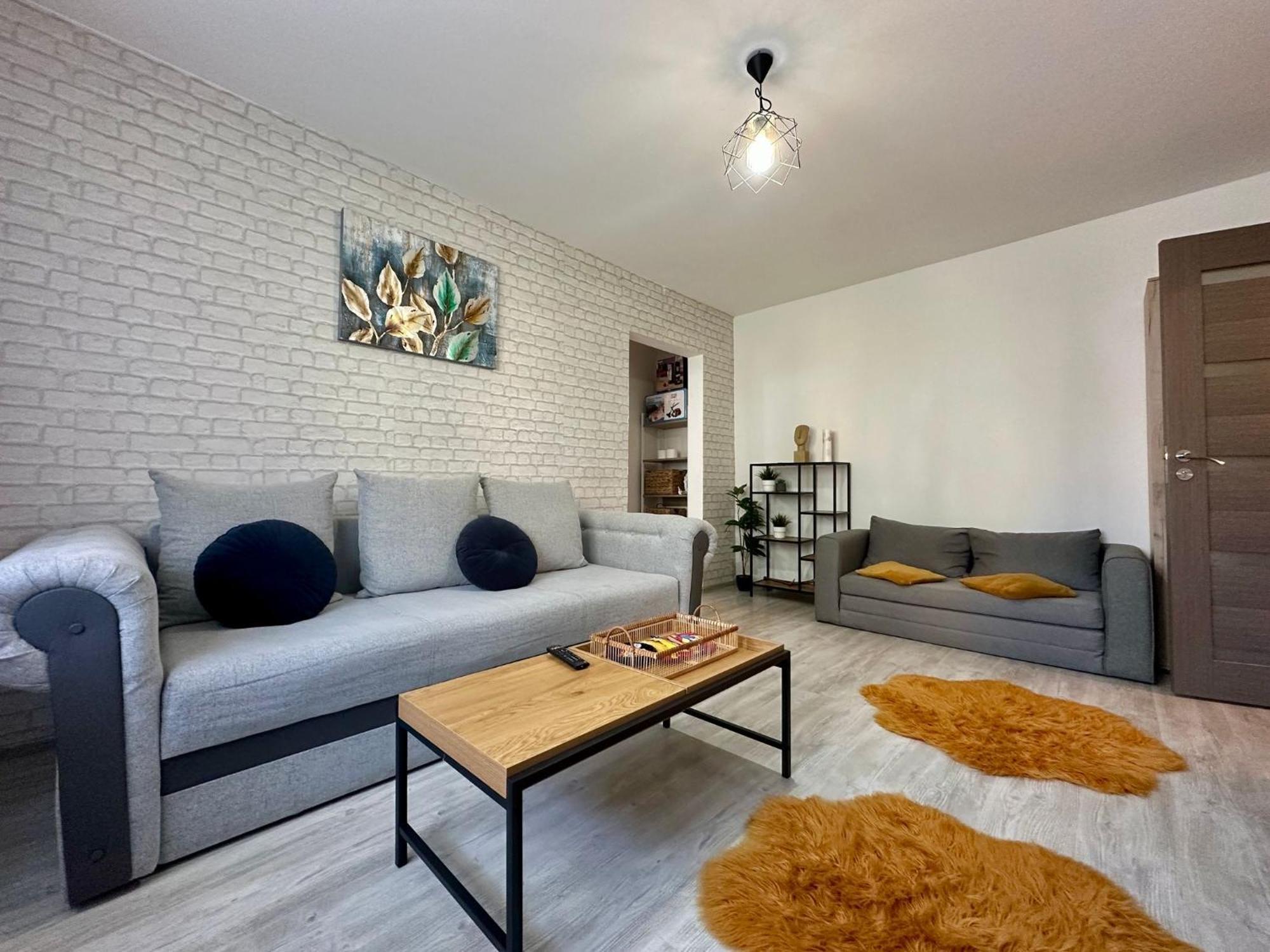 Londof Apartments- New Center บราชอฟ ภายนอก รูปภาพ