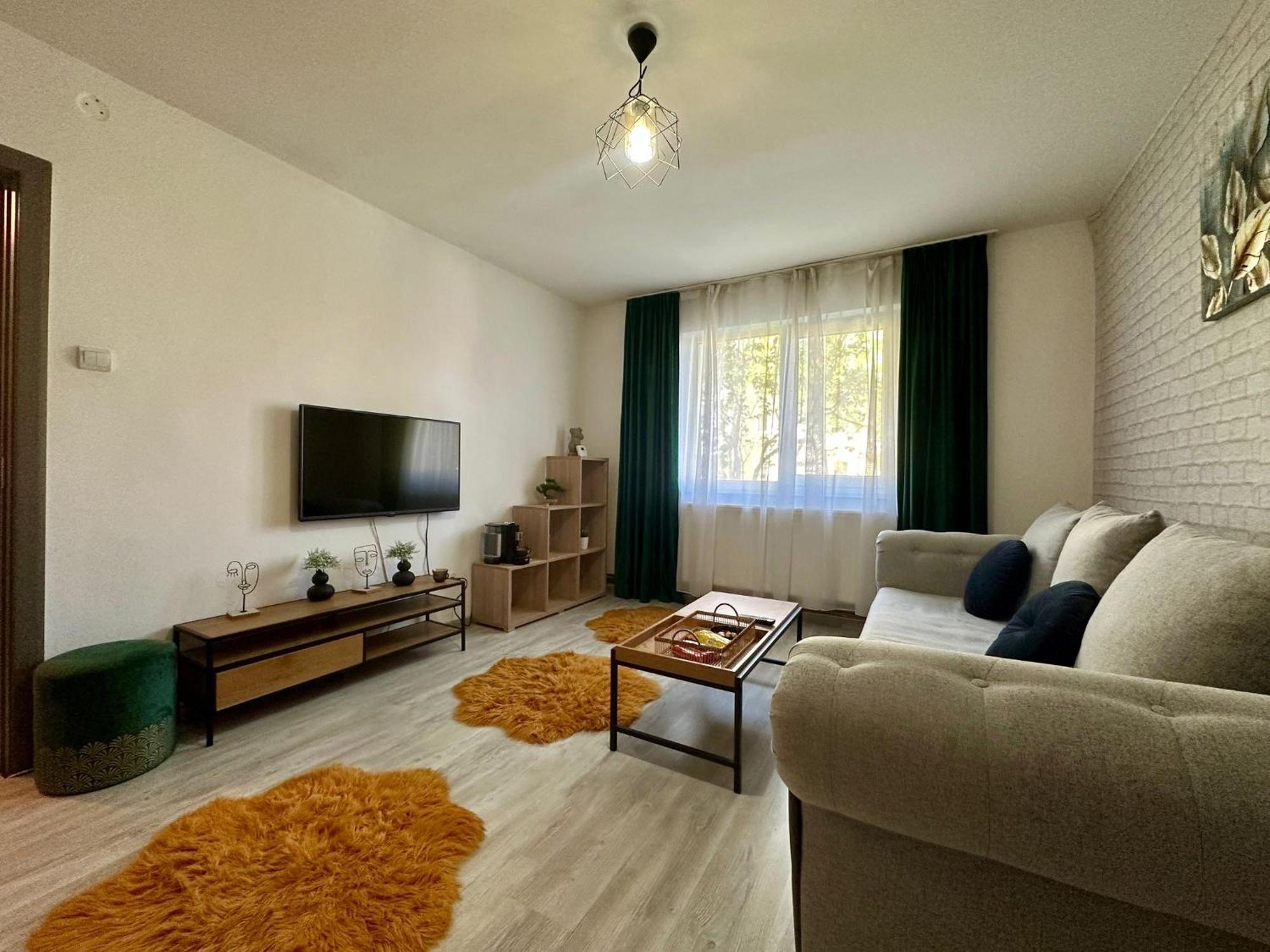 Londof Apartments- New Center บราชอฟ ภายนอก รูปภาพ